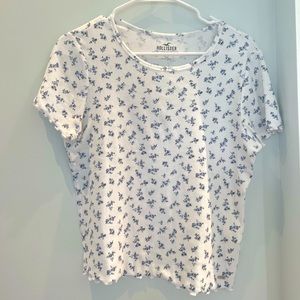 Hollister floral baby tee.